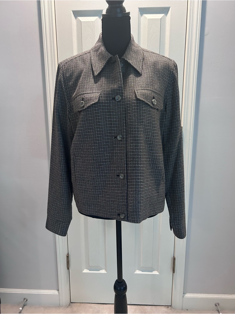 Vintage Jones New York Country Lined Plaid Jacket with Pockets. Size 12. EUC